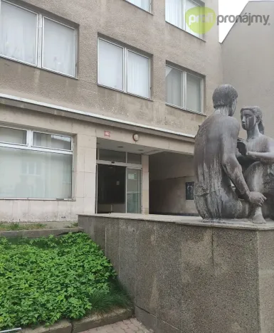 Pronájem kanceláře, Pelhřimov, Nádražní, 171 m2