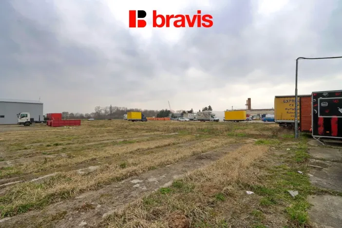 Pronájem komerčního pozemku, Brno, Staré náměstí, 2000 m2