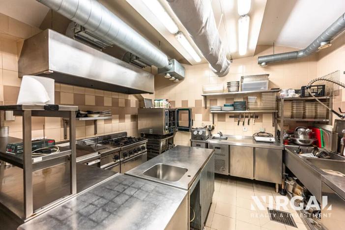 Prodej restaurace, Praha - Vinohrady, Balbínova, 198 m2