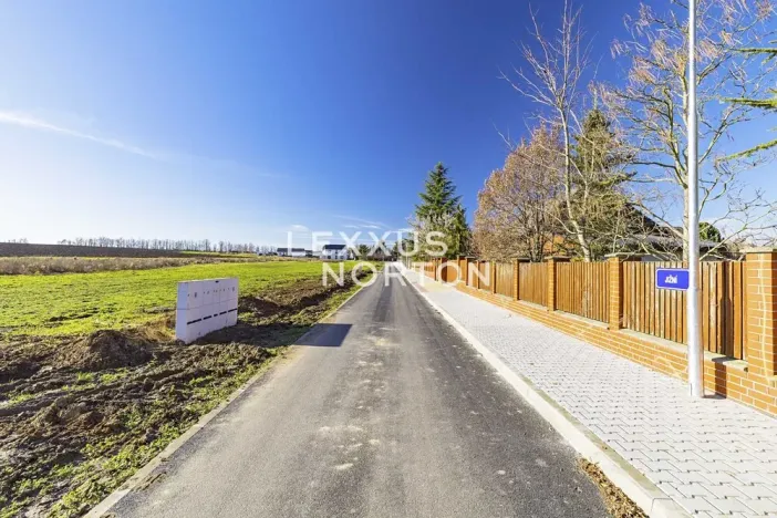 Prodej pozemku pro bydlení, Hřebeč, Jižní, 1223 m2