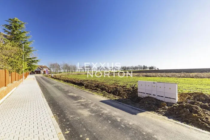 Prodej pozemku pro bydlení, Hřebeč, Jižní, 1223 m2