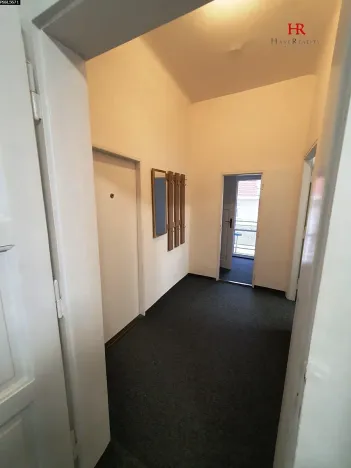 Pronájem kanceláře, Praha - Smíchov, Radlická, 75 m2