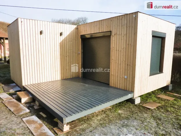 Prodej garáže, Pernštejnské Jestřabí - Maňová, 36 m2