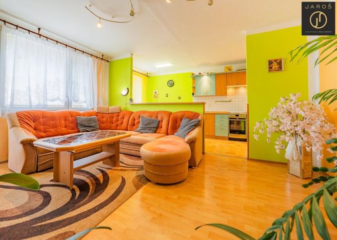Prodej bytu 3+1, Jince, Zborovská, 65 m2