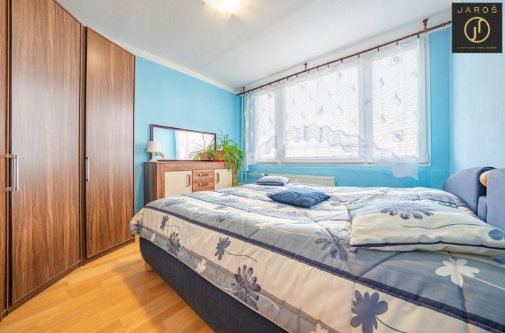 Prodej bytu 3+1, Jince, Zborovská, 65 m2