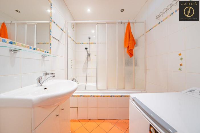 Prodej bytu 3+1, Jince, Zborovská, 65 m2