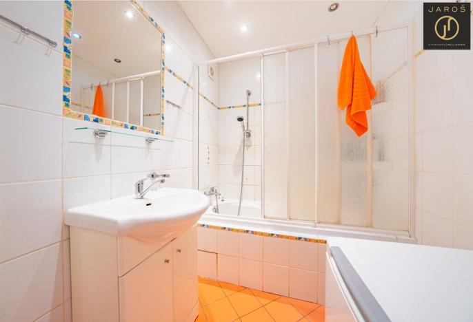 Prodej bytu 3+1, Jince, Zborovská, 65 m2