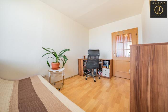 Prodej bytu 3+1, Jince, Zborovská, 65 m2