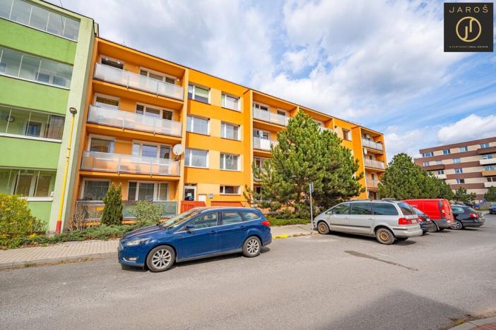 Prodej bytu 3+1, Jince, Zborovská, 65 m2