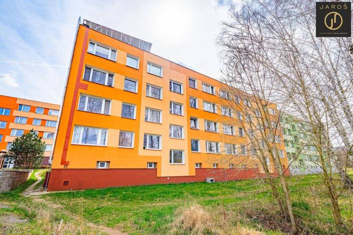 Prodej bytu 3+1, Jince, Zborovská, 65 m2