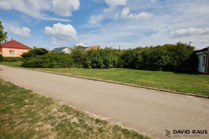 Prodej komerčního pozemku, Troubsko, Zahradní, 1011 m2