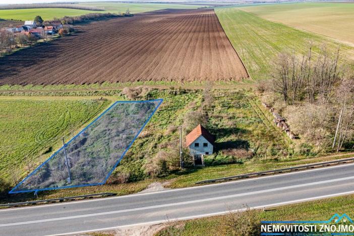 Prodej komerčního pozemku, Vrbovec, 800 m2