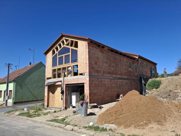 Prodej bytu 3+kk, Holubice, 81 m2