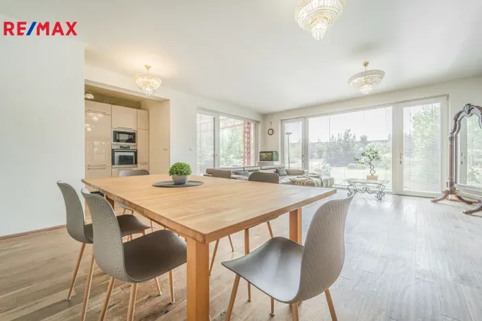 Prodej rodinného domu, Praha - Cholupice, Lhenická, 152 m2