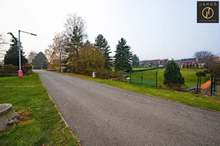 Prodej pozemku pro bydlení, Dubno, 1266 m2