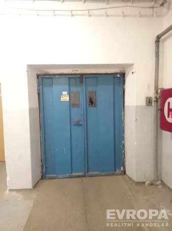 Pronájem skladu, Liberec - Liberec XVII-Kateřinky, Kateřinská, 700 m2