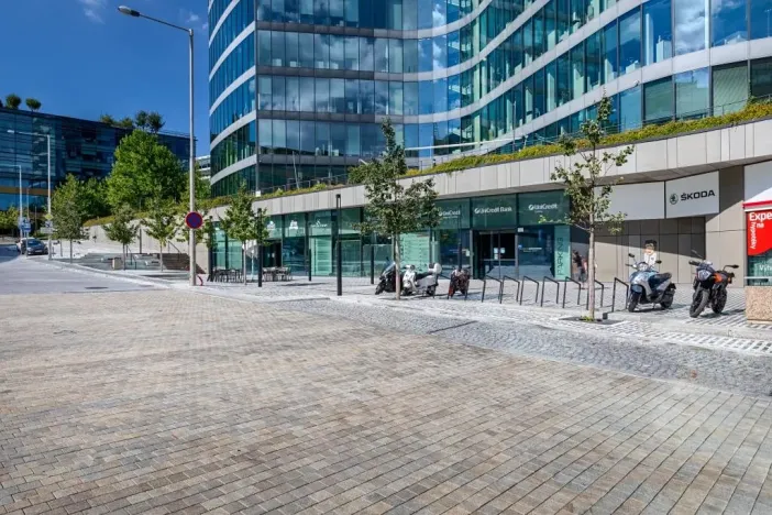 Pronájem obchodního prostoru, Praha - Michle, Želetavská, 84 m2