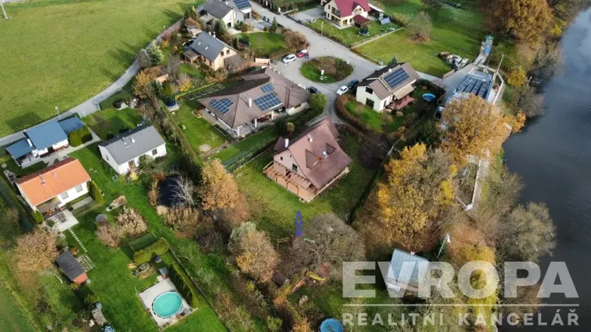 Prodej rodinného domu, Kunětice, 152 m2