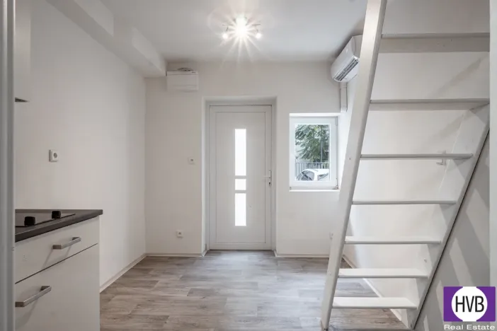 Prodej bytu 1+kk, Praha - Žižkov, Husitská, 16 m2