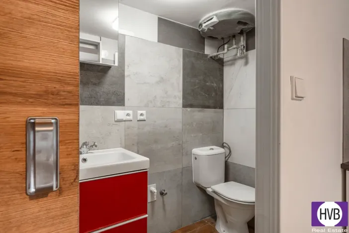 Prodej bytu 1+kk, Praha - Žižkov, Husitská, 16 m2