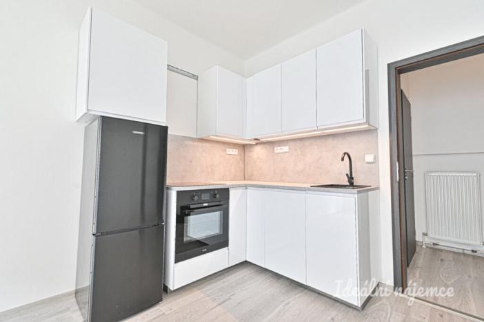 Pronájem bytu 1+kk, Brno - Královo Pole, Slovinská, 37 m2