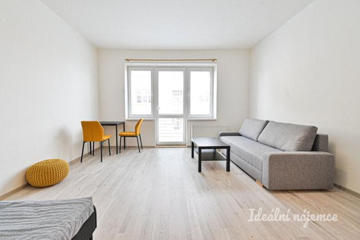 Pronájem bytu 1+kk, Brno - Královo Pole, Slovinská, 37 m2