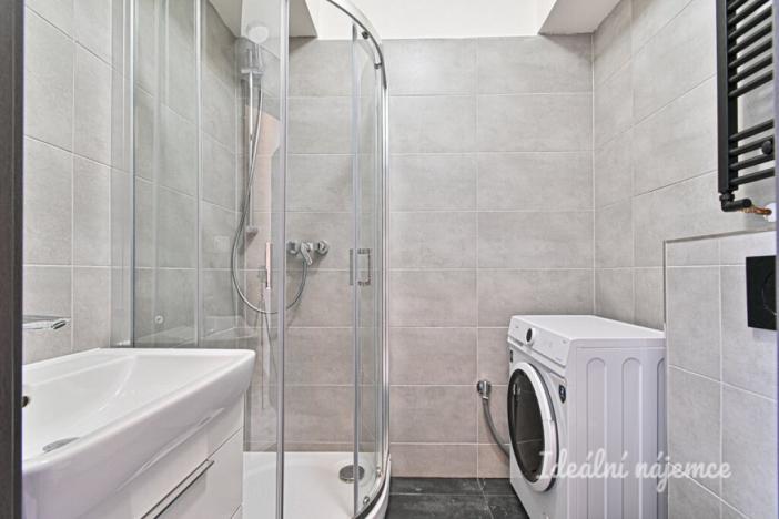 Pronájem bytu 1+kk, Brno - Královo Pole, Slovinská, 37 m2