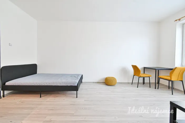Pronájem bytu 1+kk, Brno - Královo Pole, Slovinská, 37 m2