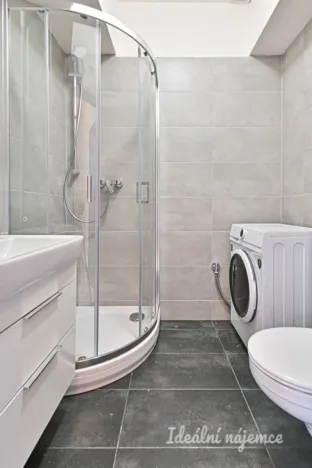 Pronájem bytu 1+kk, Brno - Královo Pole, Slovinská, 37 m2