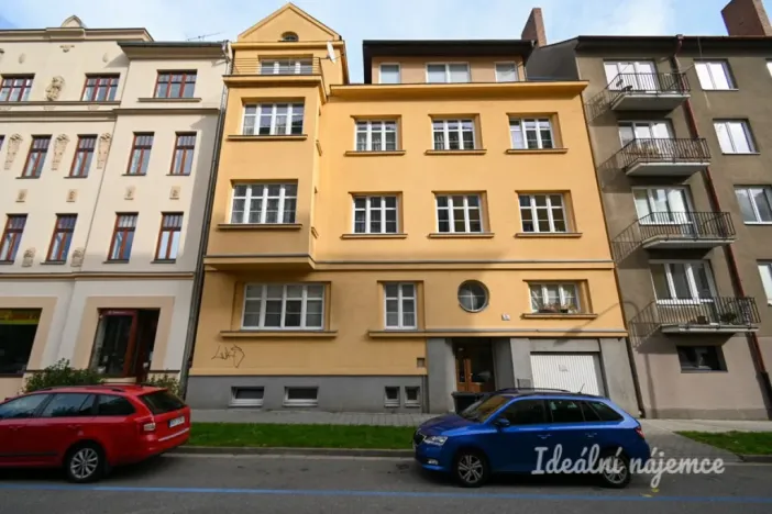 Pronájem bytu 1+kk, Brno - Královo Pole, Slovinská, 37 m2