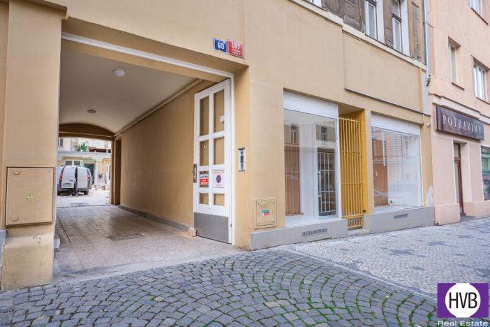 Prodej garážového stání, Praha - Žižkov, Husitská, 13 m2