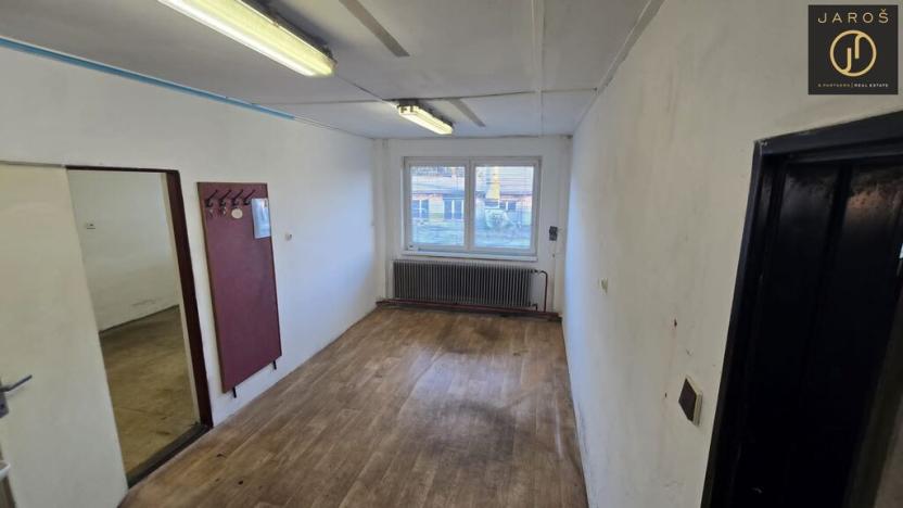 Pronájem výrobních prostor, Vroutek, Vidhostická, 1082 m2