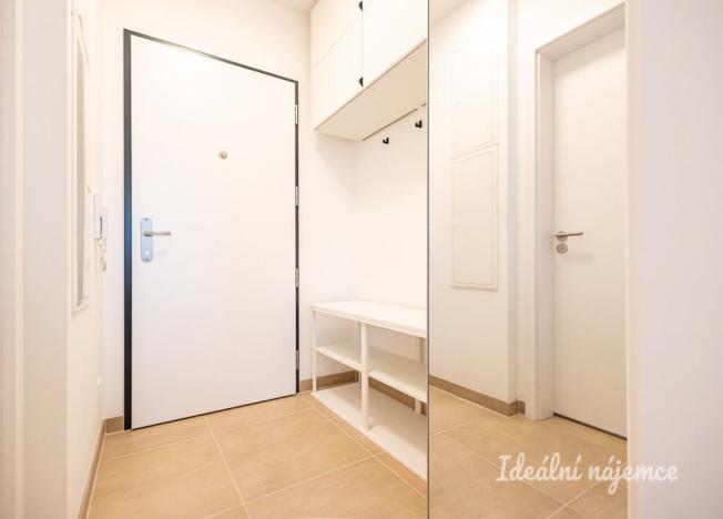 Pronájem bytu 1+kk, Praha - Žižkov, Olgy Havlové, 32 m2