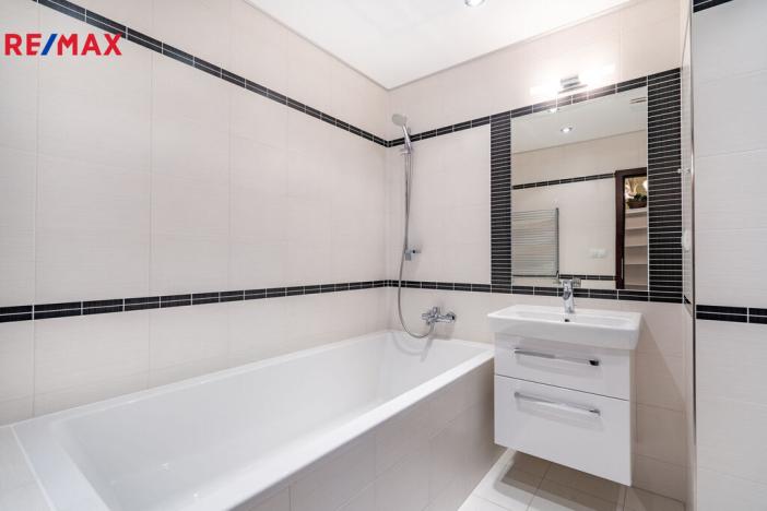 Prodej bytu 4+kk, Karlovy Vary, Libušina, 171 m2