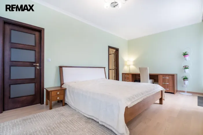 Prodej bytu 4+kk, Karlovy Vary, Libušina, 171 m2