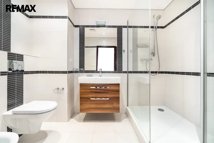 Prodej bytu 4+kk, Karlovy Vary, Libušina, 171 m2