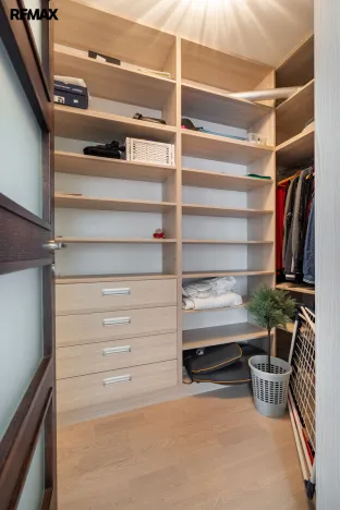 Prodej bytu 4+kk, Karlovy Vary, Libušina, 171 m2