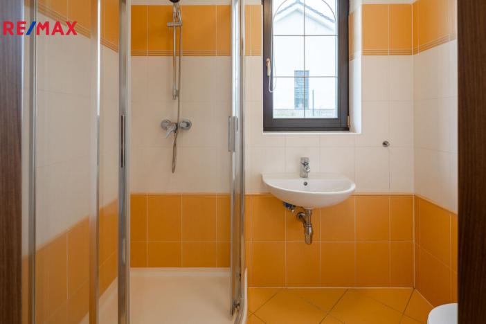 Prodej rodinného domu, Jenišov - Pod Rohem, K Rohu, 205 m2