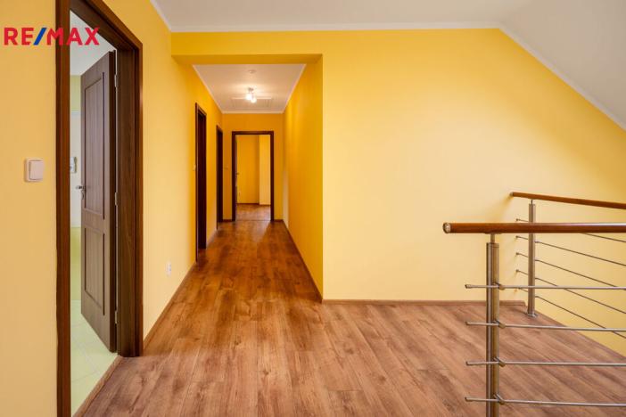 Prodej rodinného domu, Jenišov - Pod Rohem, K Rohu, 205 m2