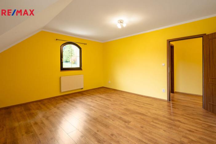 Prodej rodinného domu, Jenišov - Pod Rohem, K Rohu, 205 m2