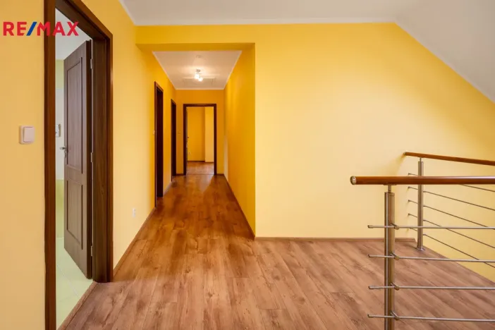 Prodej rodinného domu, Jenišov - Pod Rohem, K Rohu, 205 m2