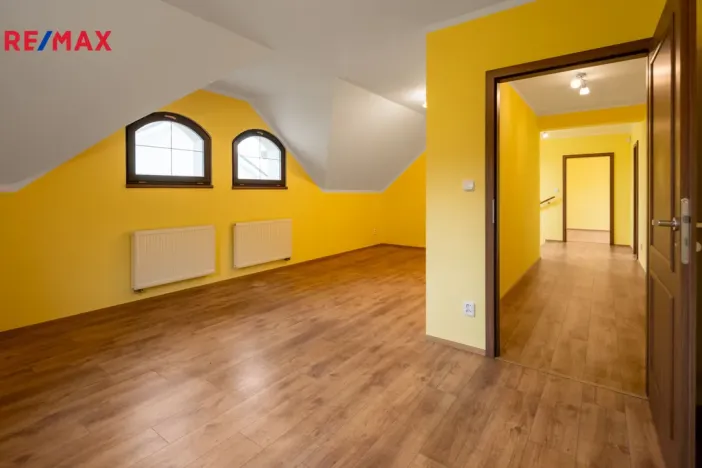 Prodej rodinného domu, Jenišov - Pod Rohem, K Rohu, 205 m2