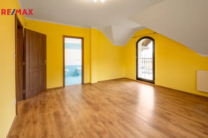 Prodej rodinného domu, Jenišov - Pod Rohem, K Rohu, 205 m2