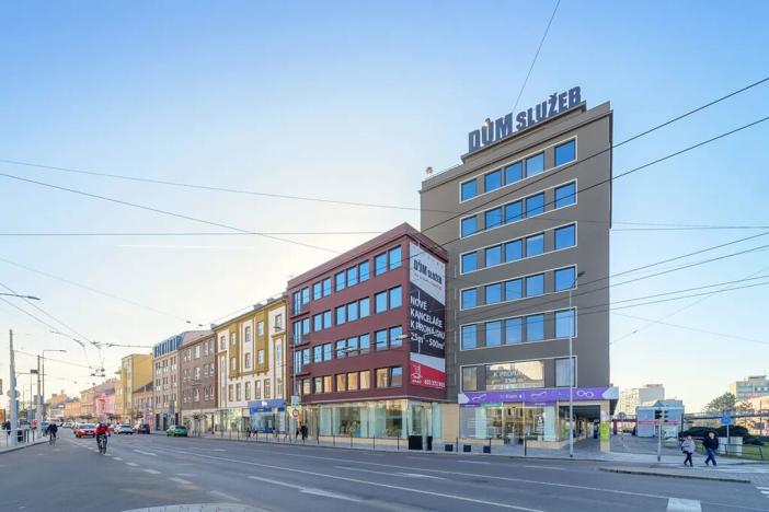 Pronájem obchodního prostoru, Pardubice, 17. listopadu, 90 m2