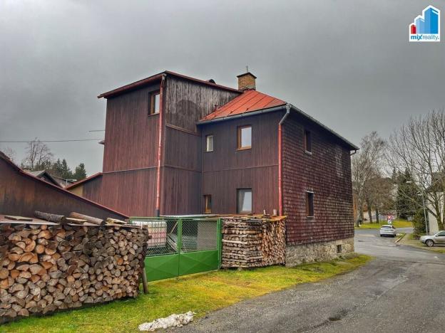 Prodej rodinného domu, Srní, 1002 m2