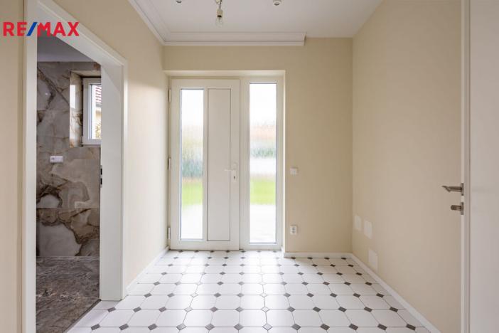 Prodej rodinného domu, Jenišov, 178 m2