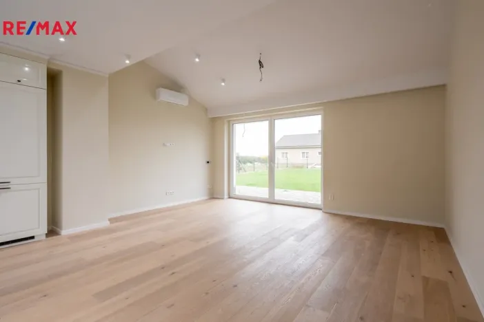 Prodej rodinného domu, Jenišov - Pod Rohem, Horská, 178 m2