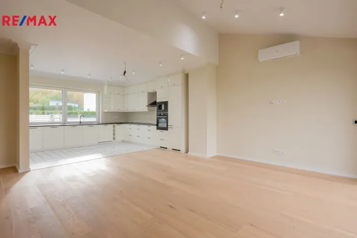 Prodej rodinného domu, Jenišov - Pod Rohem, Horská, 178 m2