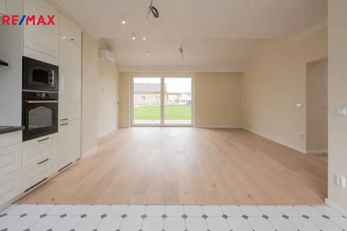 Prodej rodinného domu, Jenišov - Pod Rohem, Horská, 178 m2