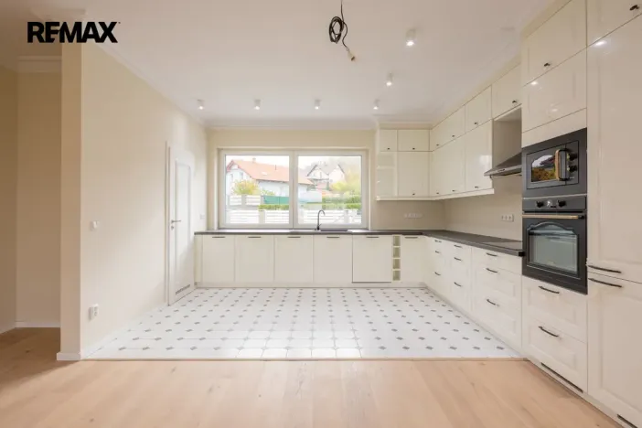 Prodej rodinného domu, Jenišov - Pod Rohem, Horská, 167 m2